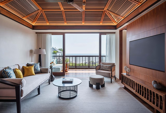 One Bedroom Ocean View King