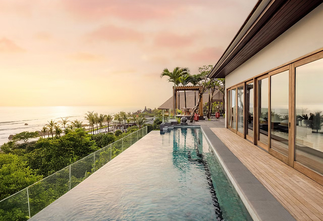 Oceanfront Private Pool Penthouse